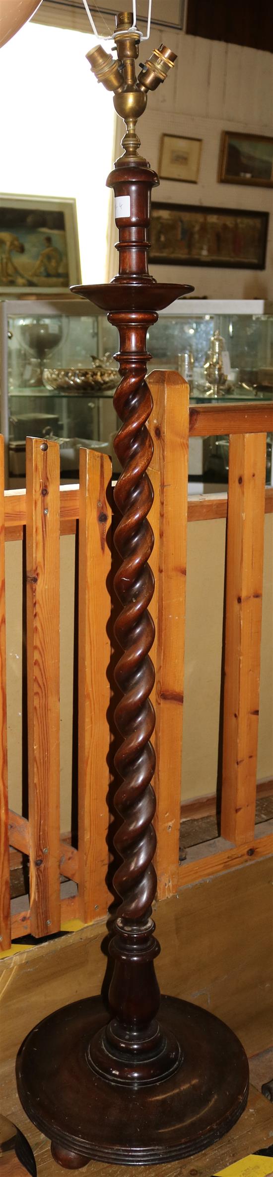 Twist column standard lamp